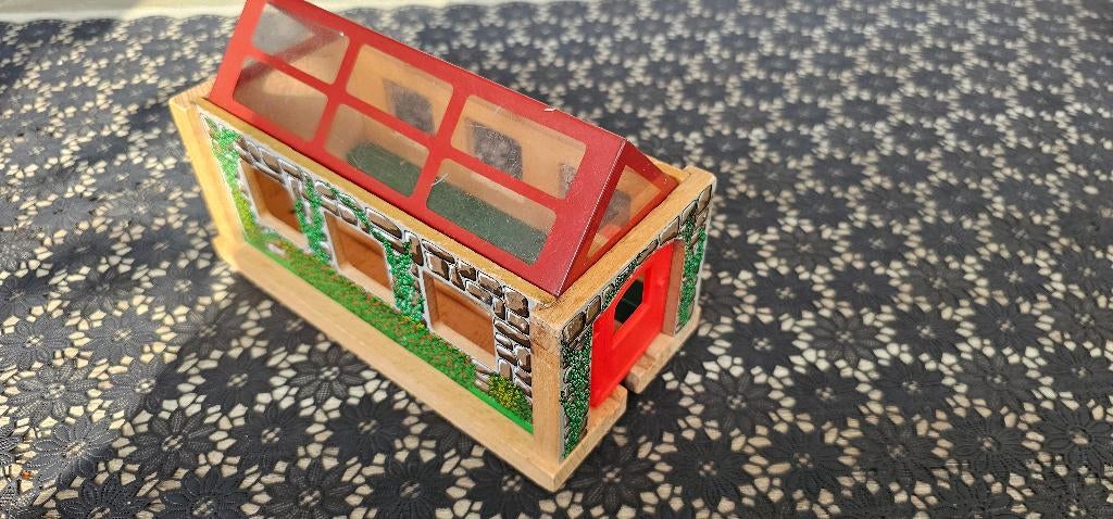 Glazen Remise, Thomas de trein Hout, Ophalen of Verzenden, Zo goed als nieuw