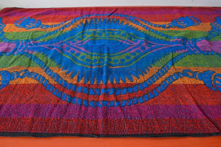 Grote retro vintage jaren 70 handdoek / badhanddoek, Huis en Inrichting, Badkamer | Badtextiel en Accessoires, Zo goed als nieuw