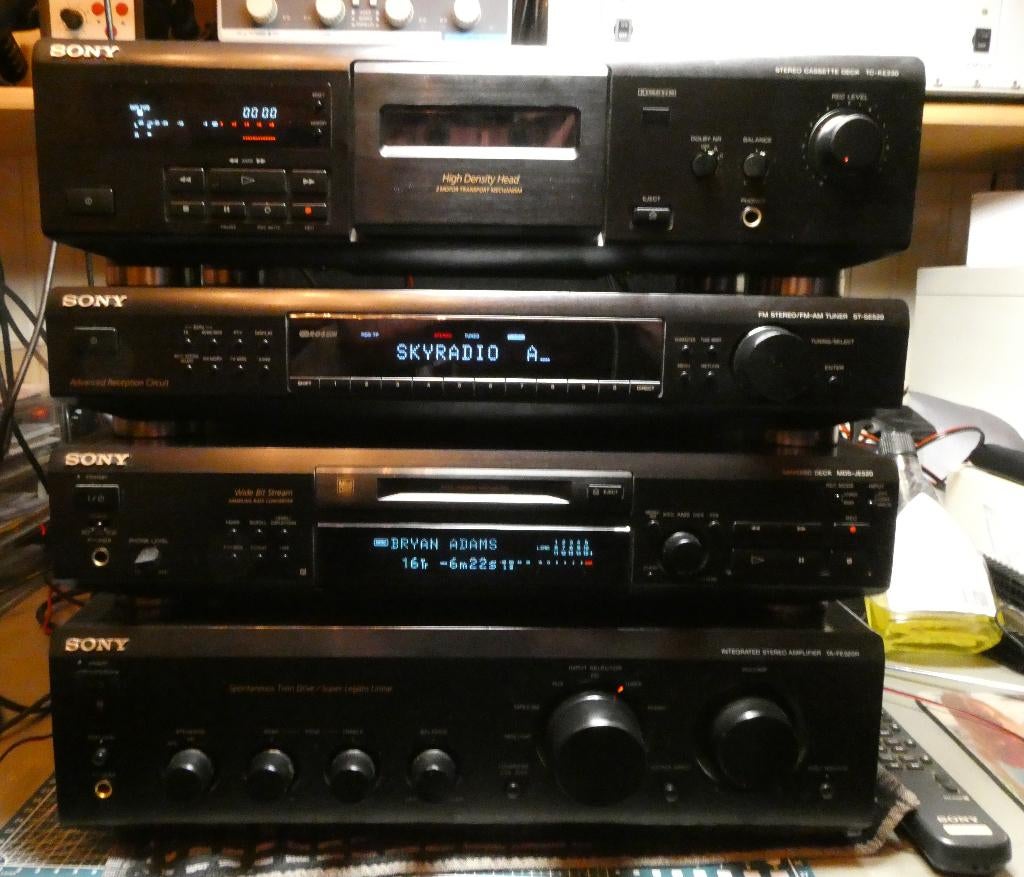 Sony Stereo Set Minidisc CassetteDeck Tuner Versterker Zwart, Gebruikt, Losse componenten, Ophalen, Tuner of Radio