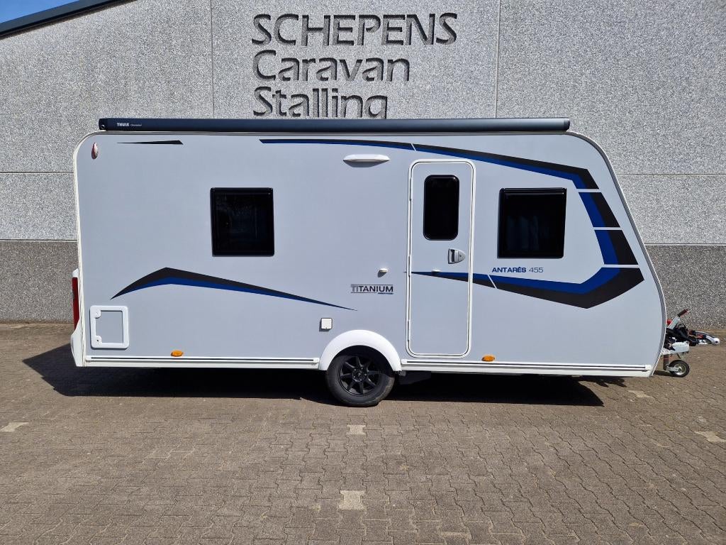 Caravelair Antares Titanium 455 met mover, luifel  ALS NIEUW, Rondzit, Frans bed, Bedrijf, 4 tot 5 meter