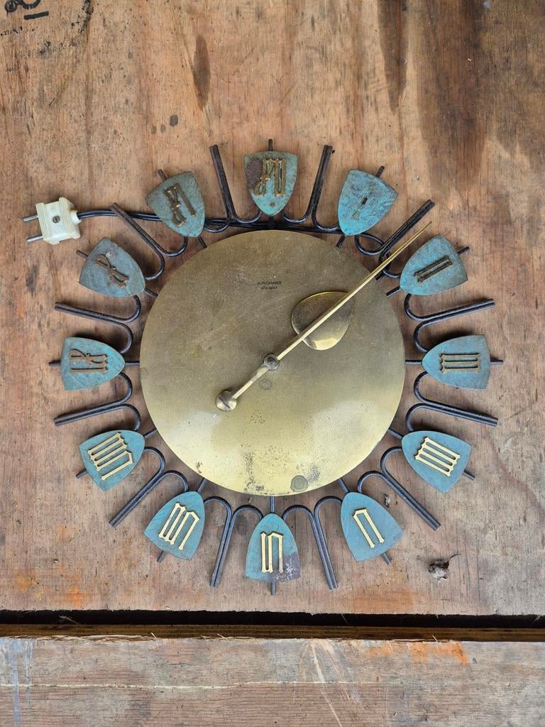 Vintage klok retro klok junghans ato mat, Antiek en Kunst, Antiek | Klokken, Ophalen