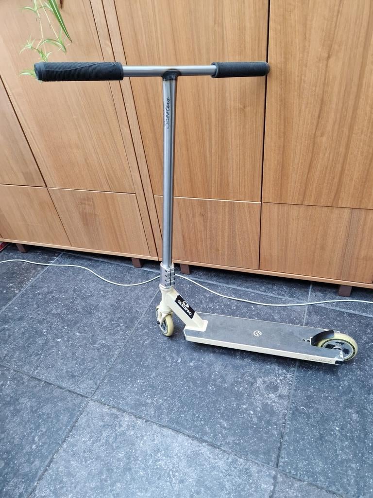 North Scooter Switchblade Stuntstep, Fietsen en Brommers, Steps, Ophalen, Gebruikt, Gewone step