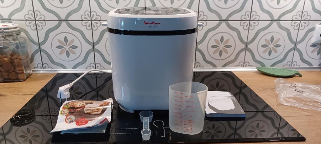 Broodbakmachine Moulinex Pain, Meer dan 10 programma's, 800 tot 1200 gram deeg, Zo goed als nieuw, Ophalen