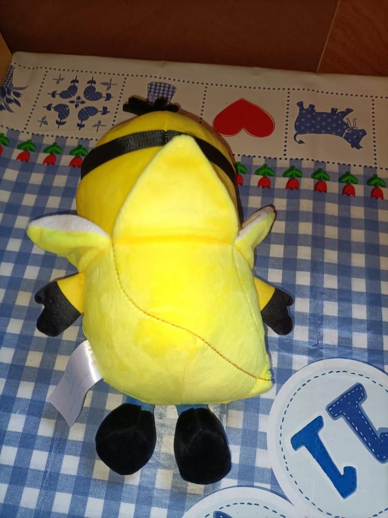 Minions knuffel in banaan pak 23 cm, Ophalen of Verzenden, Zo goed als nieuw, Overige typen