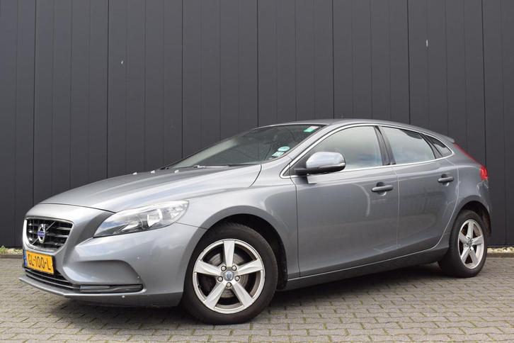 Volvo V40 2.0 D2 Momentum Business ECC | Half Leder | Full M, Auto's, Volvo, Bedrijf, Te koop, V40, ABS, Airbags, Airconditioning