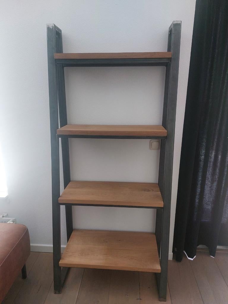 Zelfgemaakte Boekenkast Hout & Staal - Industrieel Design, Met plank(en), Gebruikt, 50 tot 100 cm, 150 tot 200 cm