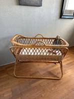 Baby wieg rotan nostalgisch, Kinderen en Baby's, Babywiegjes en Ledikanten, Ophalen, Gebruikt, Wieg