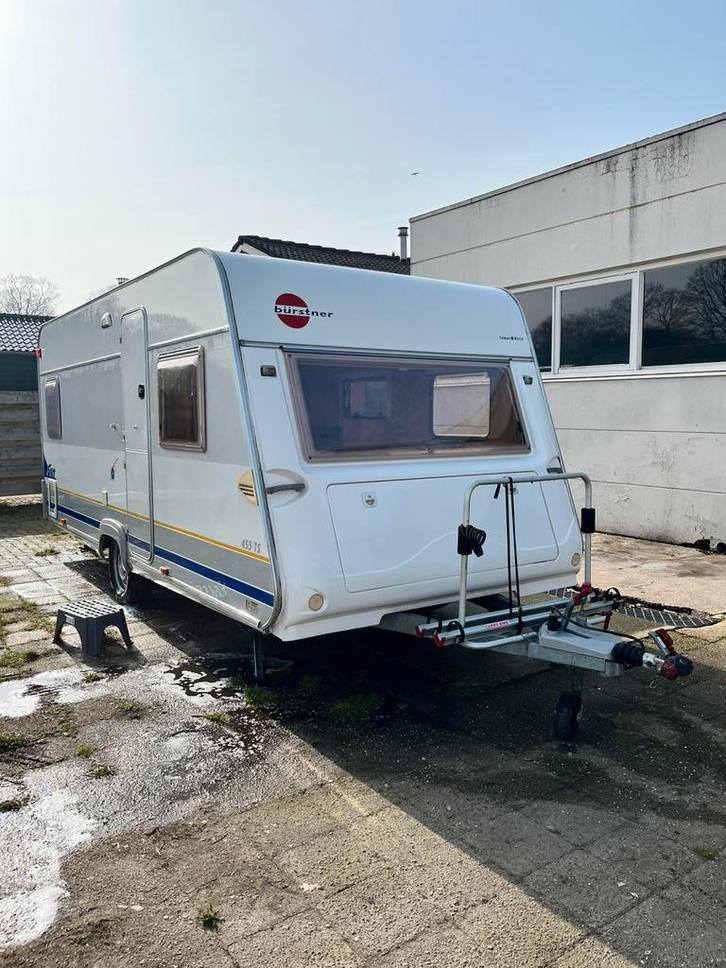 Bürstner FUN 455 TS, Caravans en Kamperen, Caravans, Bedrijf, tot en met 4, 750 - 1000 kg, Rondzit, Bürstner, 4 tot 5 meter, Luifel