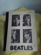 14915) BEATLES  songbook met 207 teksten van liedjes, Ophalen of Verzenden, Zo goed als nieuw, Artiest