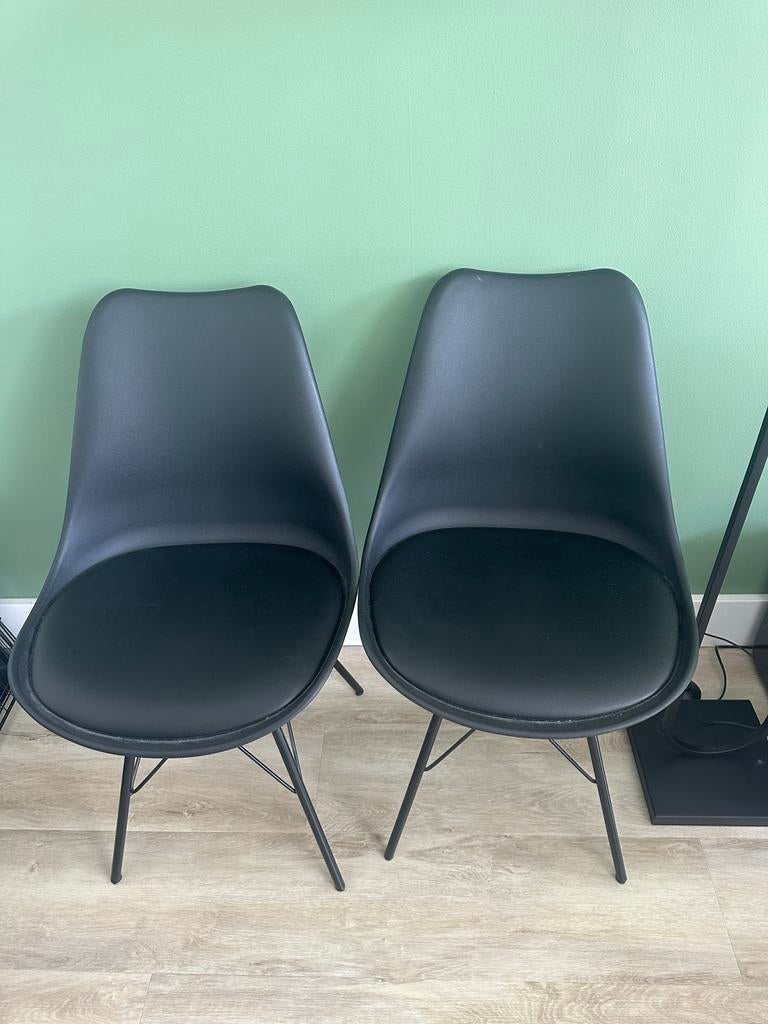 Jysk Klarup stoelen - Set van 2 zwarte eetkamerstoelen, Ophalen, Kunststof, Gebruikt, Twee