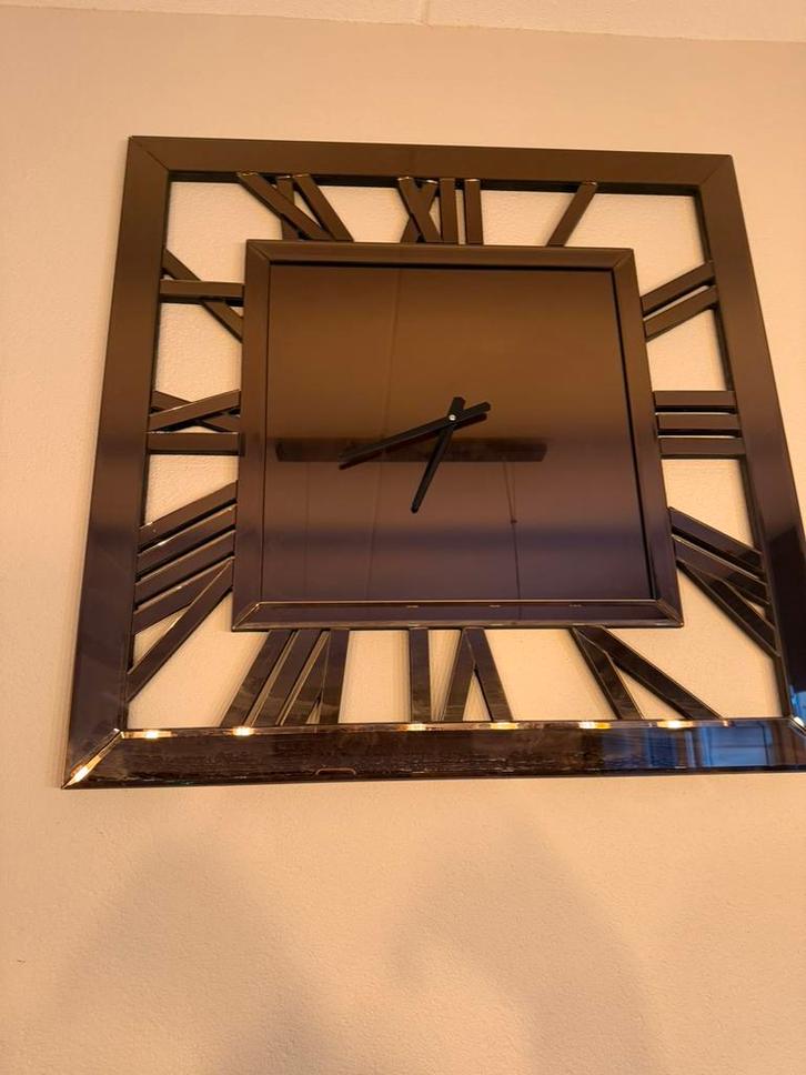 Spiegel klok, Huis en Inrichting, Woonaccessoires | Klokken, Zo goed als nieuw, Wandklok, Analoog, Ophalen