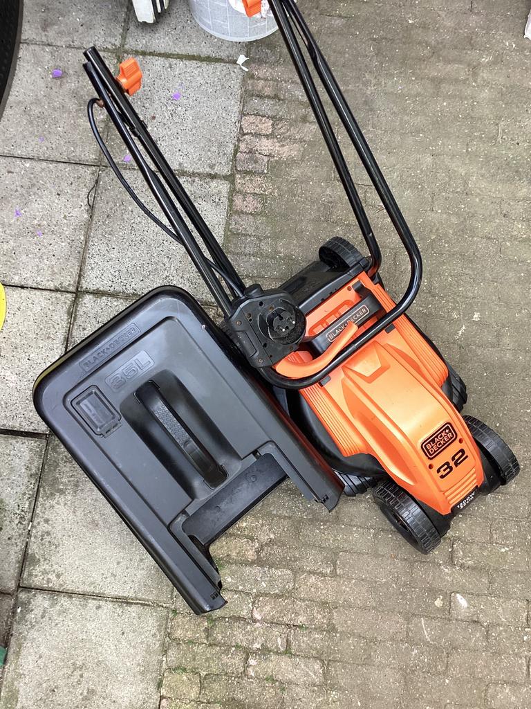 Black en decker grasmaaier - vrijwel nieuw!, Ophalen of Verzenden, Zo goed als nieuw