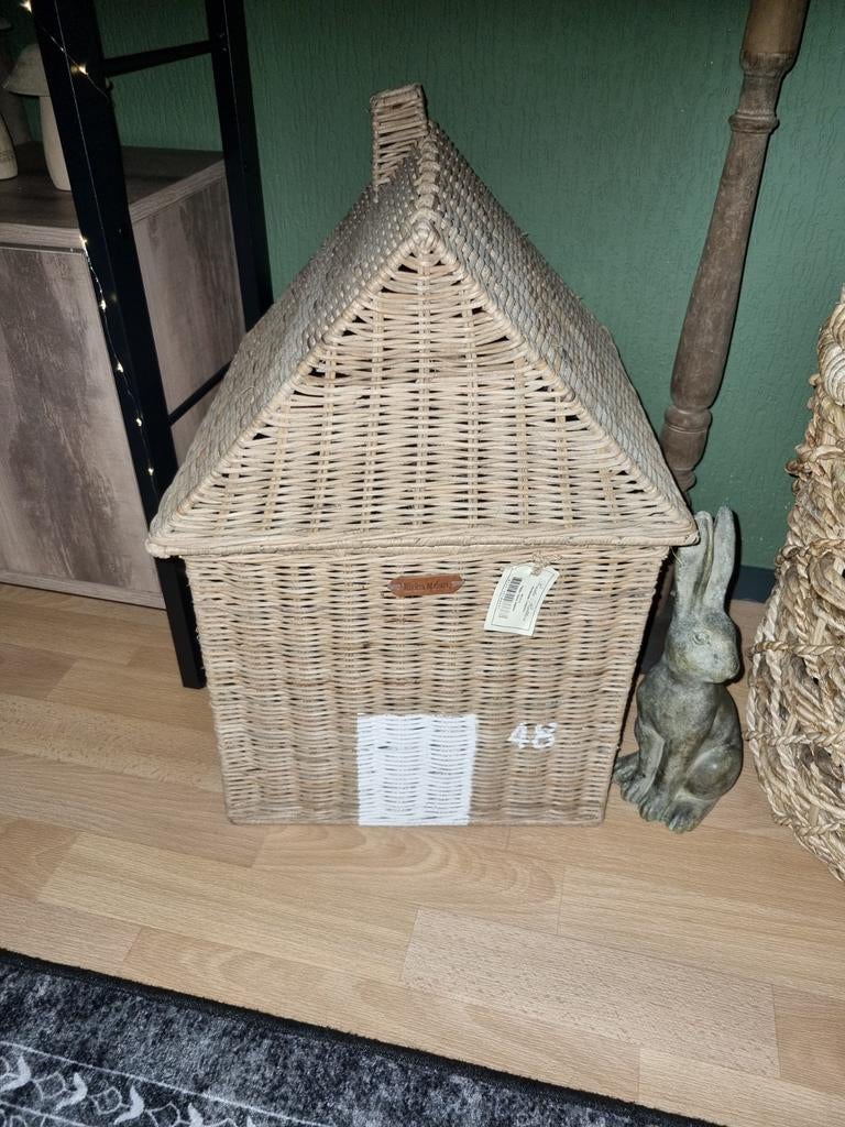 Riviera maison mand, Huis en Inrichting, Woonaccessoires | Schalen en Manden, Ophalen of Verzenden, Zo goed als nieuw, Rond, Riet