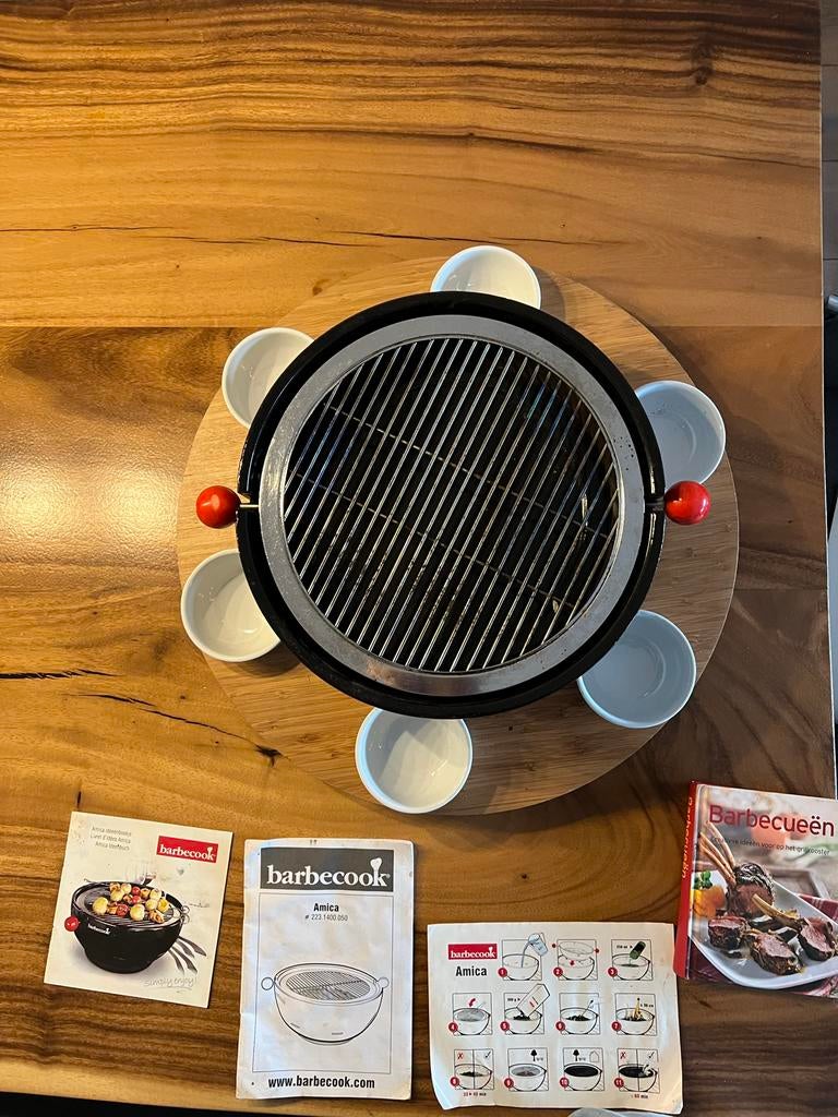 Barbecook Amica houtskoolbarbecue, Ophalen of Verzenden, Zo goed als nieuw, Met accessoires