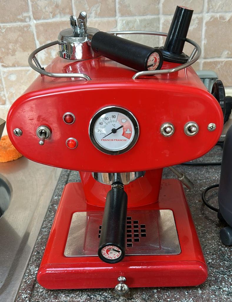 Francis Francis X1 Ground koffiezetapparaat zwart, Witgoed en Apparatuur, Stoompijpje, Gebruikt, Espresso apparaat, Gemalen koffie