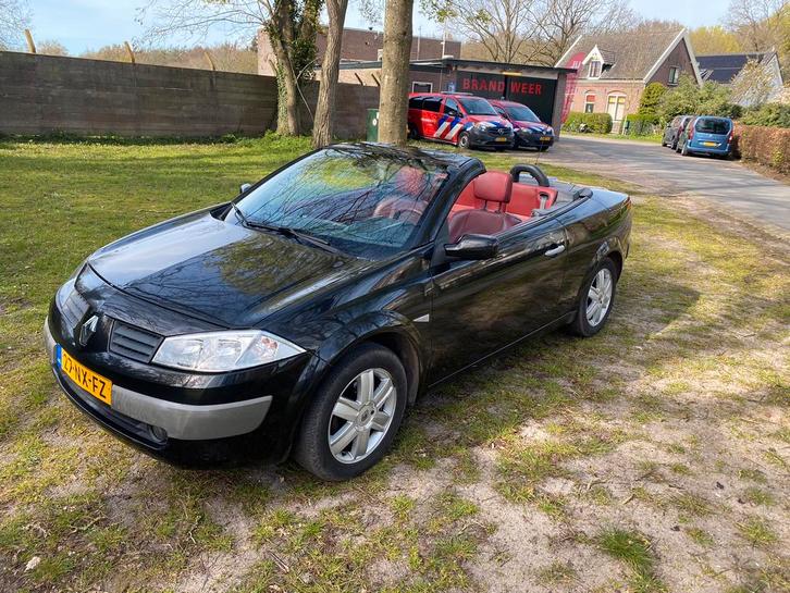 Renault Mégane 2.0 16V Autcom Cabrio AUT E4 2004 Zwart, Auto's, Renault, Particulier, Mégane, Benzine, D, Cabriolet, Automaat