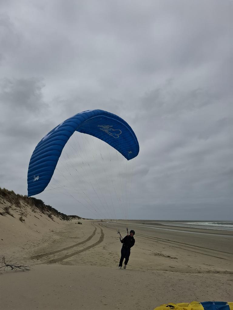 Little Cloud Puffin 16m (met kiterisers), Sport en Fitness, Zweefvliegen en Paragliding, Ophalen, Zo goed als nieuw, Scherm