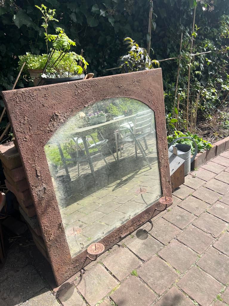 Tuinspiegel, Ophalen