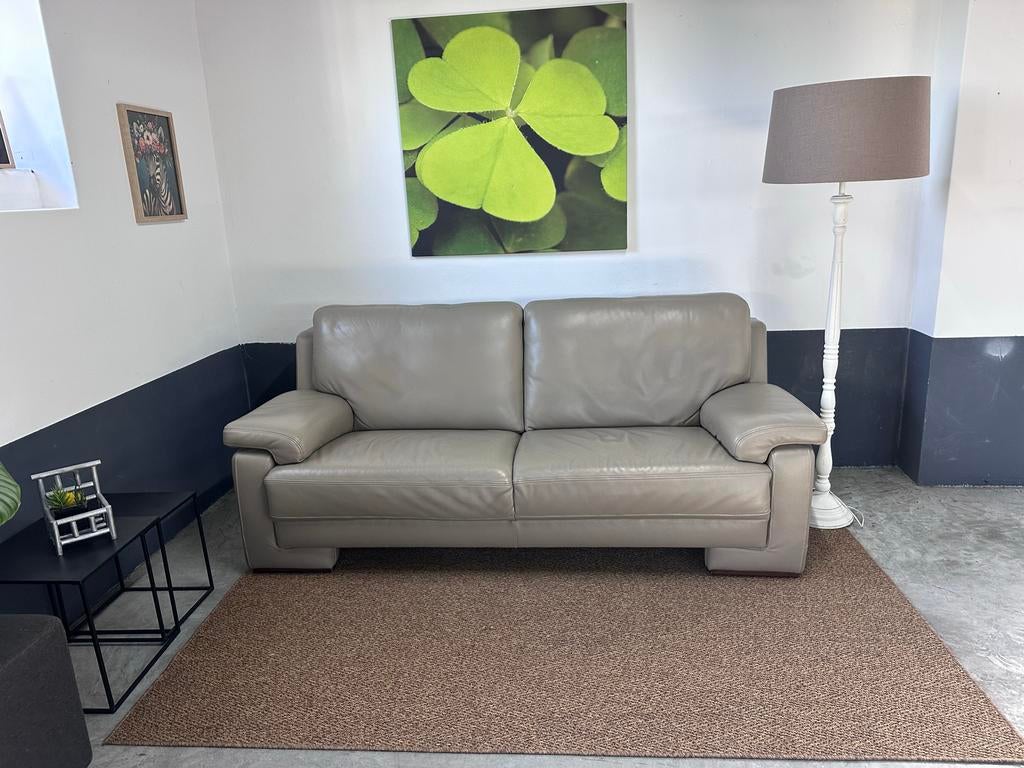 Grijze tweezitsbank echt leer( ANKER ), Huis en Inrichting, Banken | Bankstellen, Gebruikt, 150 tot 200 cm, Tweepersoons, Ophalen of Verzenden