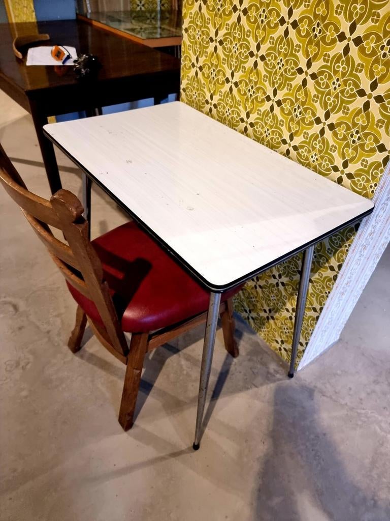 Vintage 60s / 70s Formica Table - Tafel, Huis en Inrichting, Tafels | Eettafels, Minder dan 50 cm, Gebruikt, 50 tot 100 cm, Tot twee personen