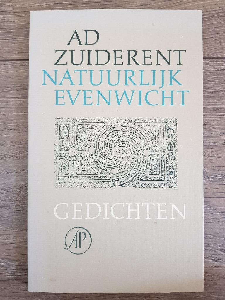 Boek : Natuurlijk evenwicht -- Ad Zuiderent -- gedichten, Ophalen of Verzenden, Zo goed als nieuw, Ad Zuiderent, Eén auteur