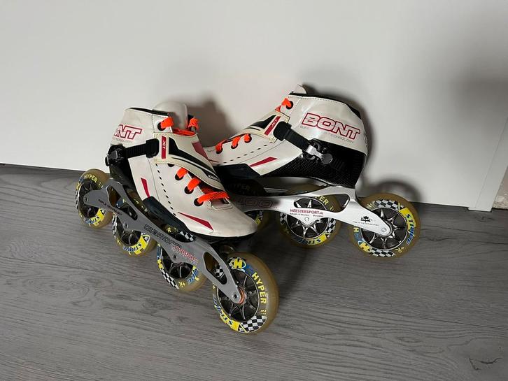 Bondt Jet (39) + Maple Diamond onderstel: 4x 100mm, Sport en Fitness, Skeelers, Zo goed als nieuw, Inline skates 4 wielen, Overige merken