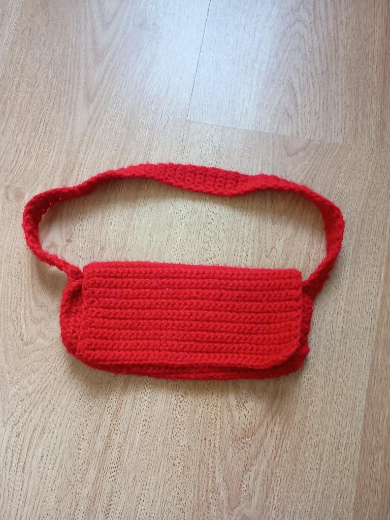 Gehaakt tasje, Ophalen, Zo goed als nieuw, Rood, Overige merken