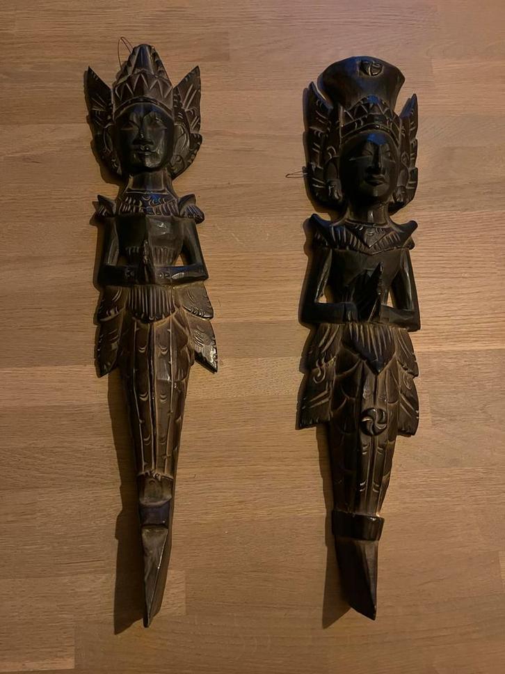 Houten wanddecoratie - Balinese figuren set van 2, Huis en Inrichting, Woonaccessoires | Wanddecoraties, Zo goed als nieuw, Ophalen
