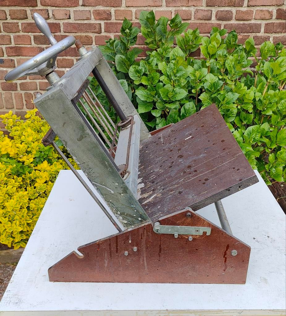 Boek lijm pers. Papier pers, Gebruikt, Geschikt voor karton, Gereedschap of Toebehoren, Metaal