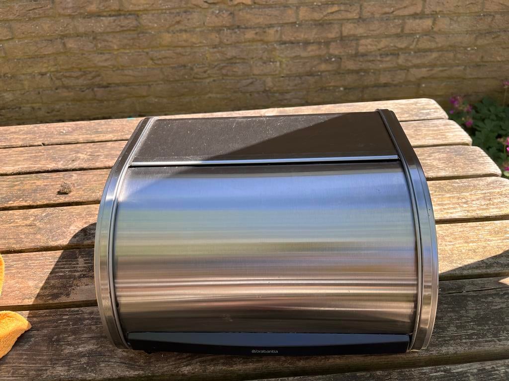 Brabantia Broodtrommel RVS - Klein Model, Huis en Inrichting, Keuken | Keukenbenodigdheden, Gebruikt, Zilver, Ophalen of Verzenden