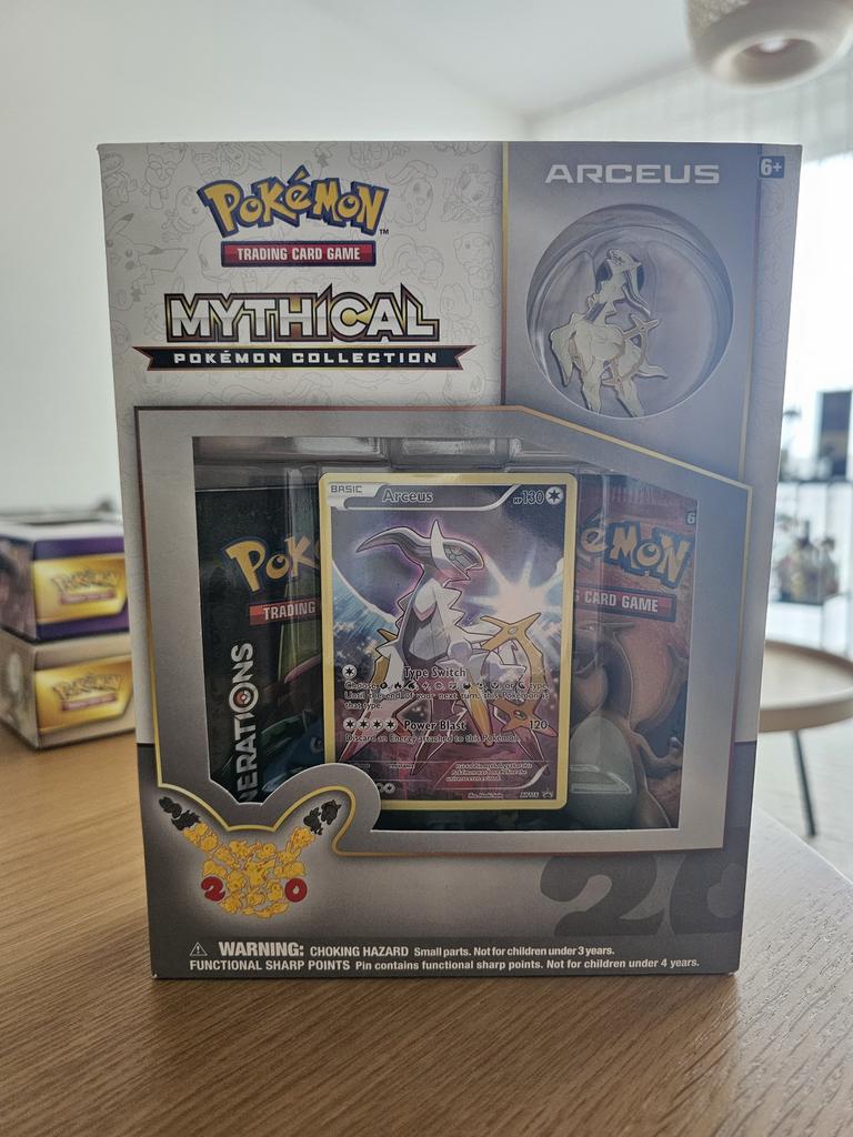 Pokémon Mythical Pokémon Collection – Arceus (Sealed), Ophalen of Verzenden, Nieuw, Boosterbox, Foil