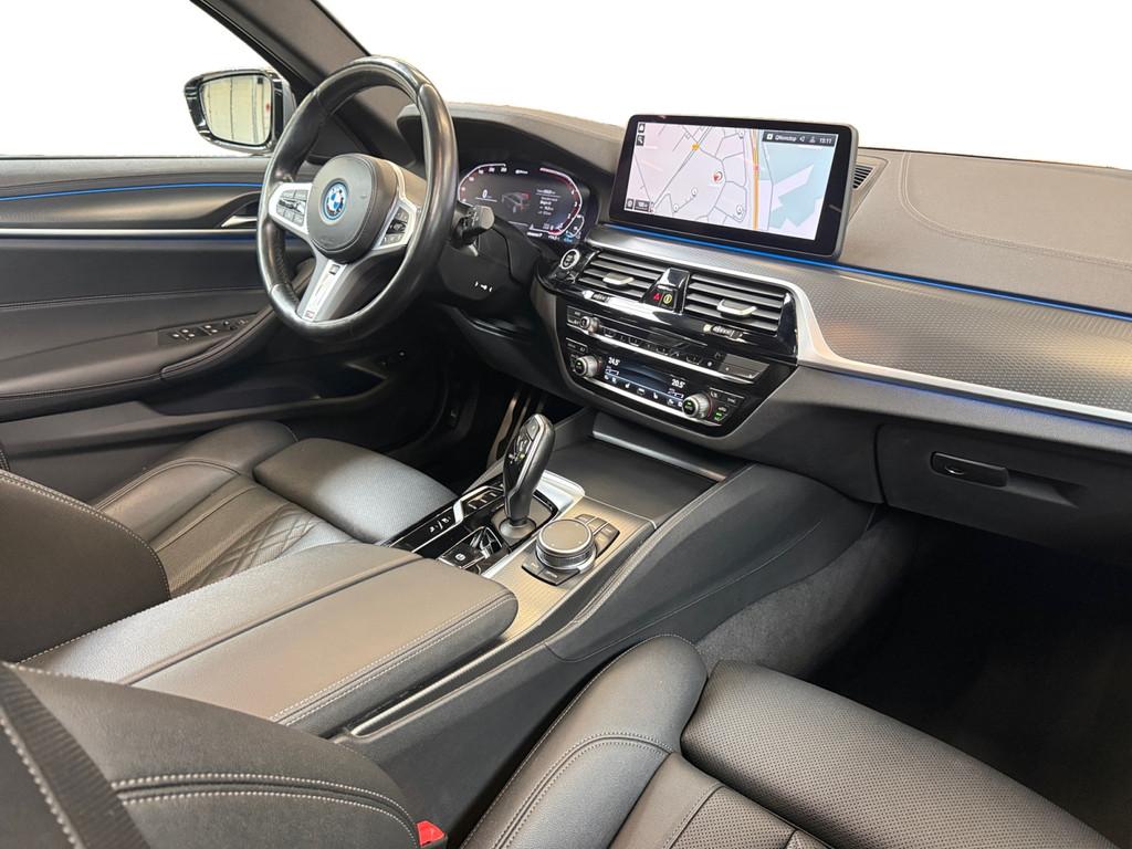 BMW 5-serie Touring 530e High Executive, Automaat, 77 km/l, Gebruikt, 4 cilinders