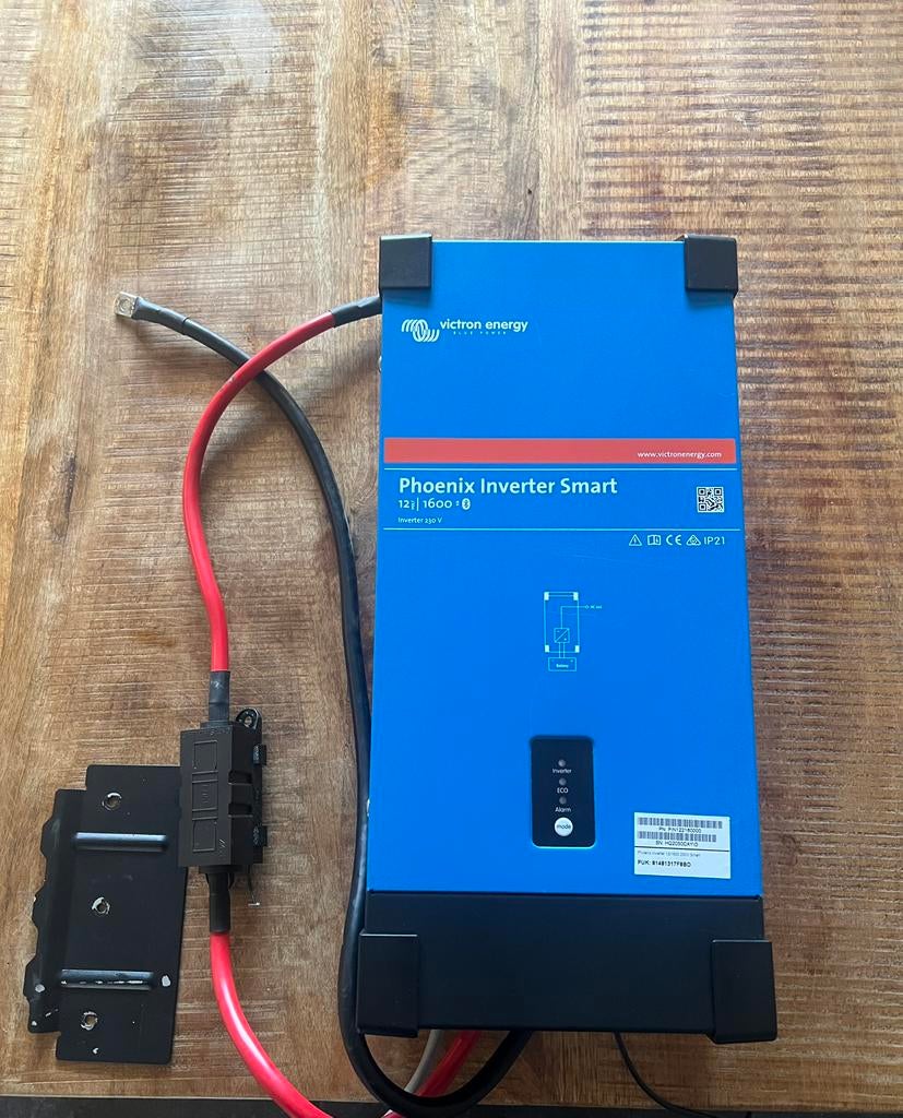 Victron Phoenix Inverter Smart 12V 1600VA Z.g.a.n., Ophalen of Verzenden, Zo goed als nieuw