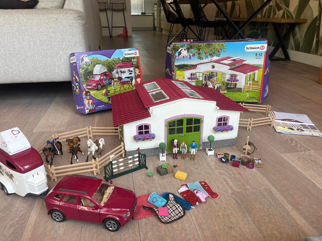 Schleich manege 42344 en auto met trailer 42535, Ophalen, Zo goed als nieuw, Jongen of Meisje