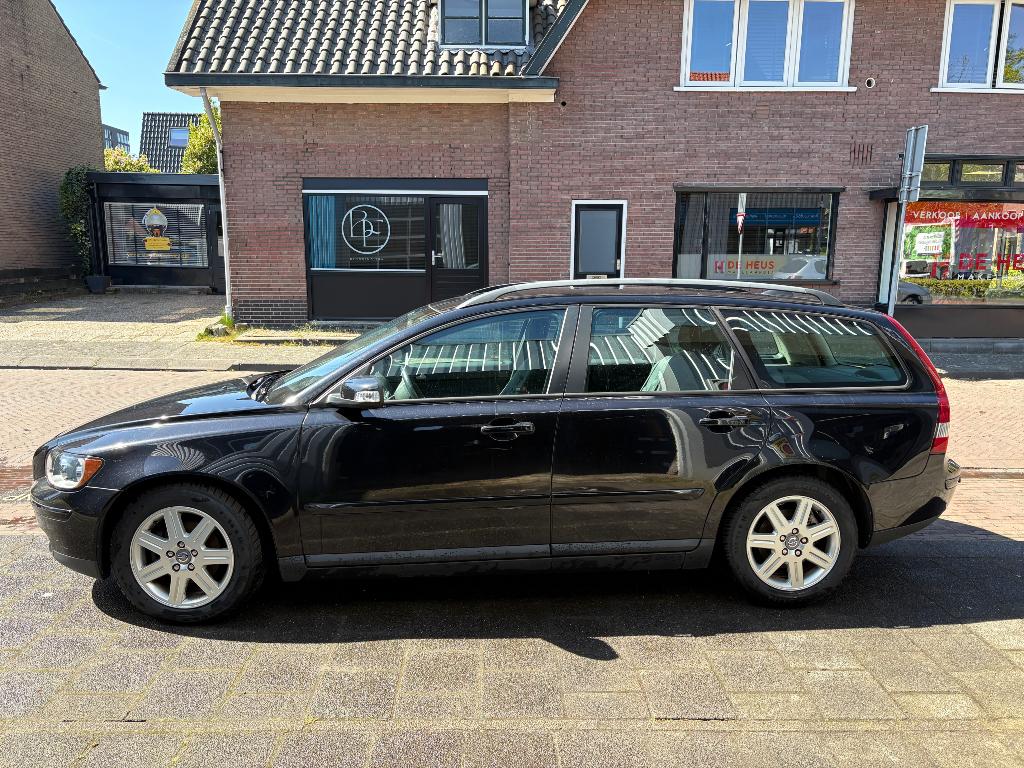 Volvo V50 1.8 2007 Zwart, Auto's, Voorwielaandrijving, Parkeersensor, 1281 kg, 4 cilinders