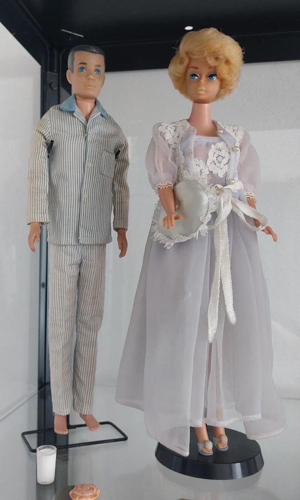 Vintage Barbie sleeping pretty en Ken sleeper set., Ophalen of Verzenden, Gebruikt, Kleertjes
