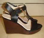 NIEUW Clarks sleehakken sandalen maat 38,5 SMALLE VOET zwart, Verzenden, Zwart, Sandalen of Muiltjes, Zo goed als nieuw