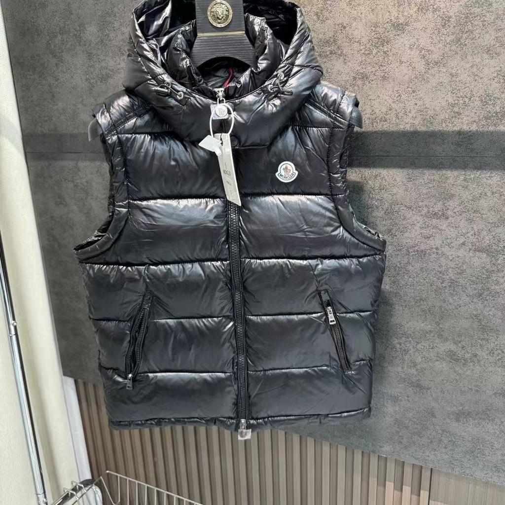 Moncler bodywarmer, Ophalen of Verzenden, Zo goed als nieuw, Overige maten, Zwart