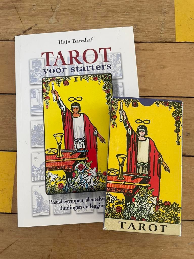 Tarot kaartspel en boek van Arthur Edward Waite, Boeken, Humor, Zo goed als nieuw, Overige typen, Ophalen