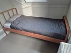 Woood bedframe Mees oud-roze/bruinig metalen bed., Huis en Inrichting, Slaapkamer | Bedden, Ophalen, 90 cm, Zo goed als nieuw