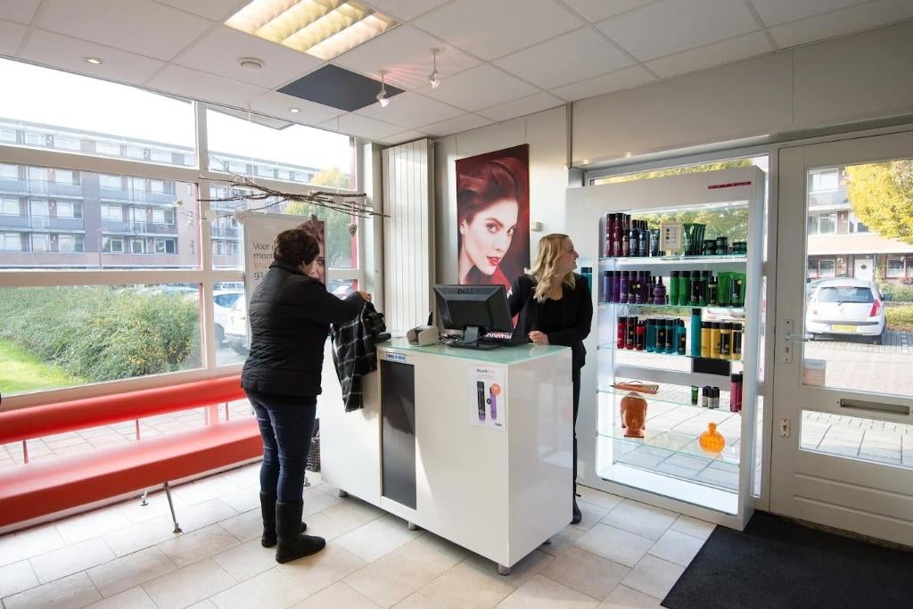 LAGE HUUR kapperszaak kapsalon Nieuwegein ter overname