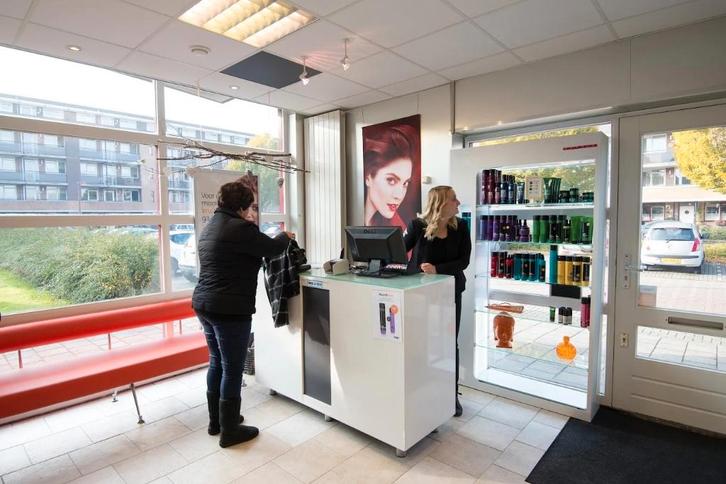 LAGE HUUR kapperszaak kapsalon Nieuwegein ter overname, Zakelijke goederen, Exploitaties en Overnames