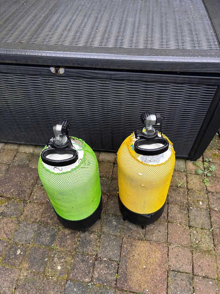 Twee 12 liter duikflessen, Ophalen, Gebruikt, Duikfles