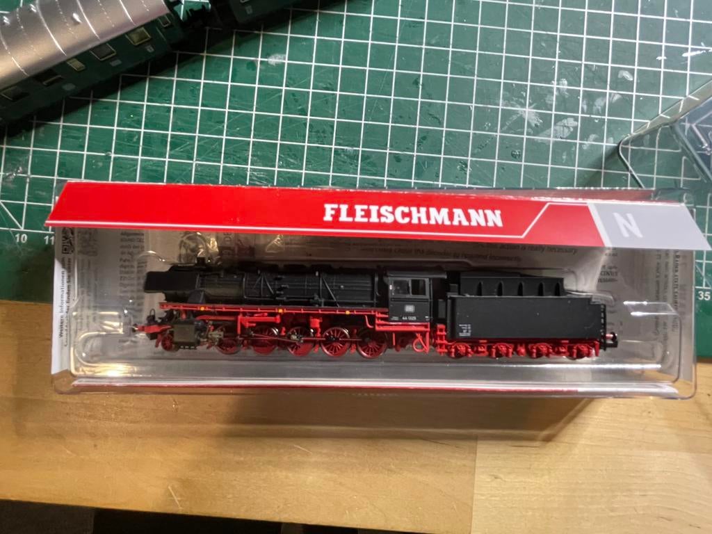 Fleischmann locomotief met geluid en digitaal, Hobby en Vrije tijd, Modeltreinen | N-Spoor, Verzenden, Fleischmann, Zo goed als nieuw