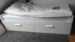 IKEA Brimnes Bedbank 80x200 uitschuifbaar + 2 matrassen, Ophalen, Verstelbaar, Eenpersoons, Wit