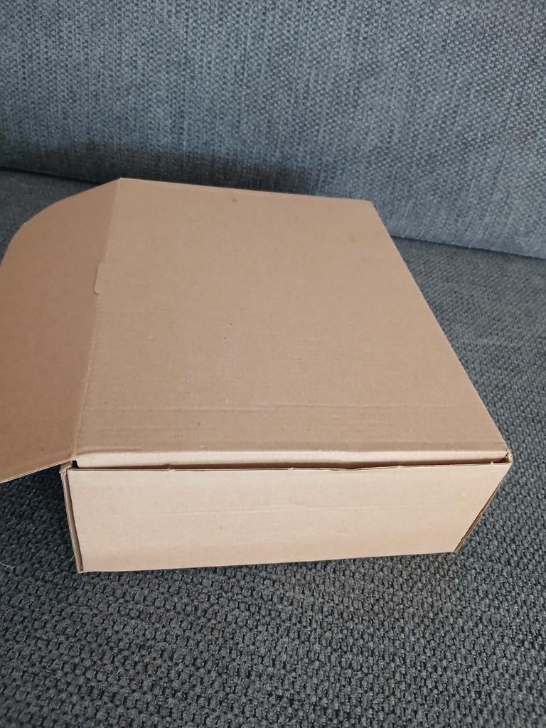 Gratis doosje voor verzending, Ophalen, Doos, Minder dan 35 cm, Minder dan 50 cm