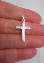 Zilveren kruis hangertje nr.854, Verzenden, Zo goed als nieuw, Kruis of Symbool, Zilver