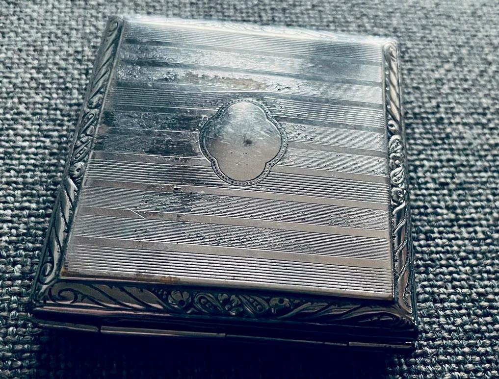 Oude sigarettenkoker, Ophalen of Verzenden, Gebruikt, Sigarenbandjes