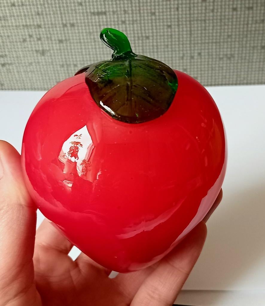 kunstglas rood fruit, Antiek en Kunst, Ophalen of Verzenden