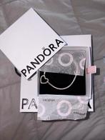 NIEUW - Pandora bedelarmband met bedels, Sieraden, Tassen en Uiterlijk, Bedels, Ophalen, Pandora, Nieuw, 2 of 3 bedels
